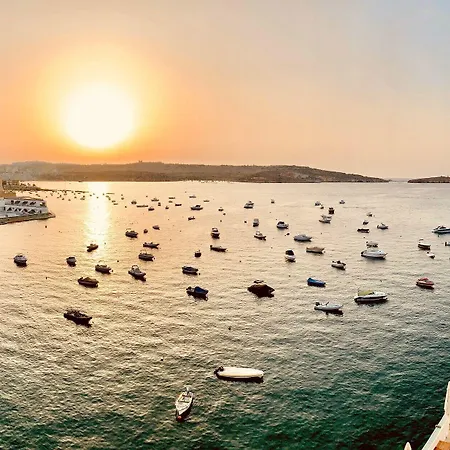 Otel Gillieru Harbour 4*