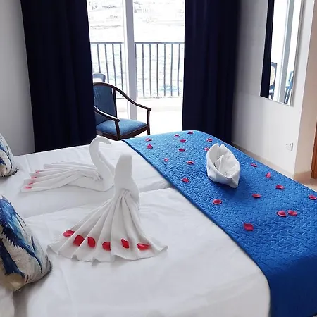 Hotel Gillieru Harbour