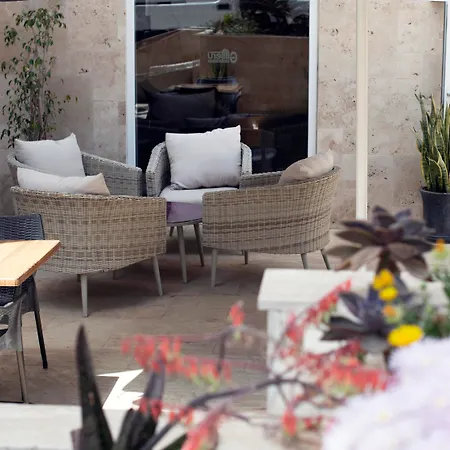 Gillieru Harbour Hotell