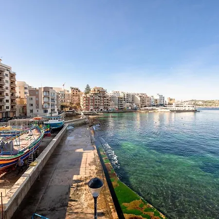 Gillieru Harbour