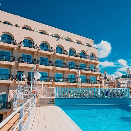 Gillieru Harbour Hotel 4*