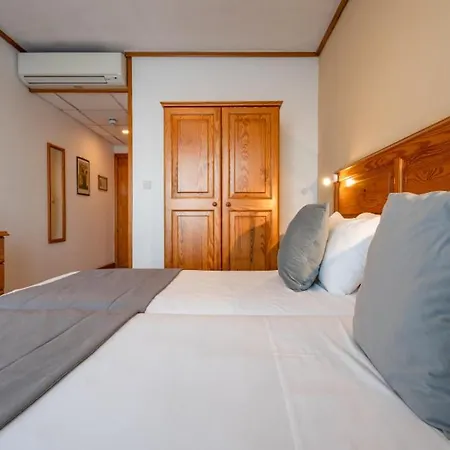 Gillieru Harbour Hotel 4*