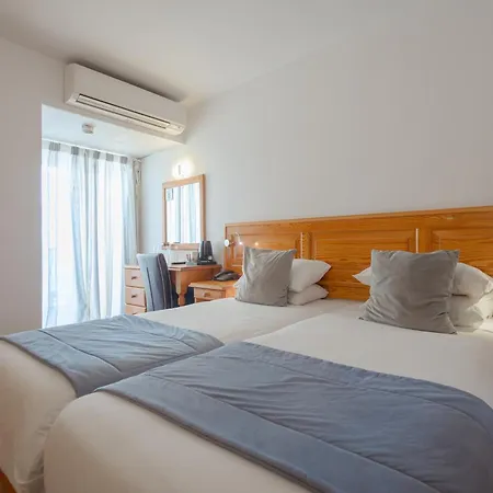 מלון Gillieru Harbour 4*