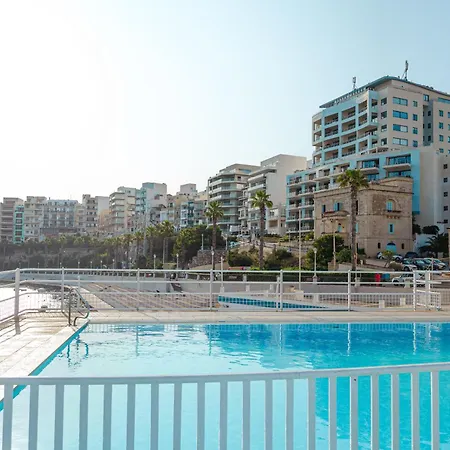 Gillieru Harbour סיינט פול ביי