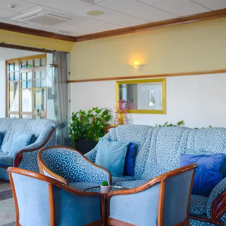 Gillieru Harbour Hotel