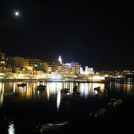 Gillieru Harbour
