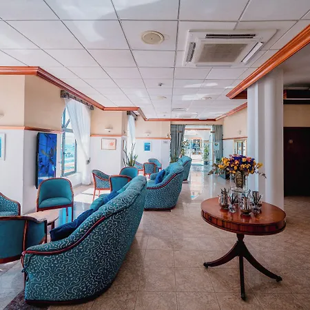 Gillieru Harbour מלון 4*