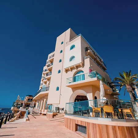 Hotell Gillieru Harbour