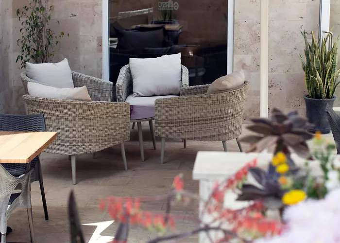 Gillieru Harbour Отель