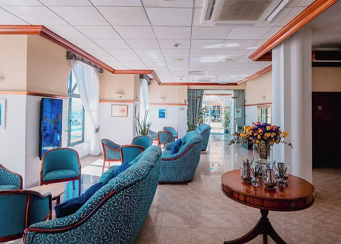 Gillieru Harbour Hotel 4*